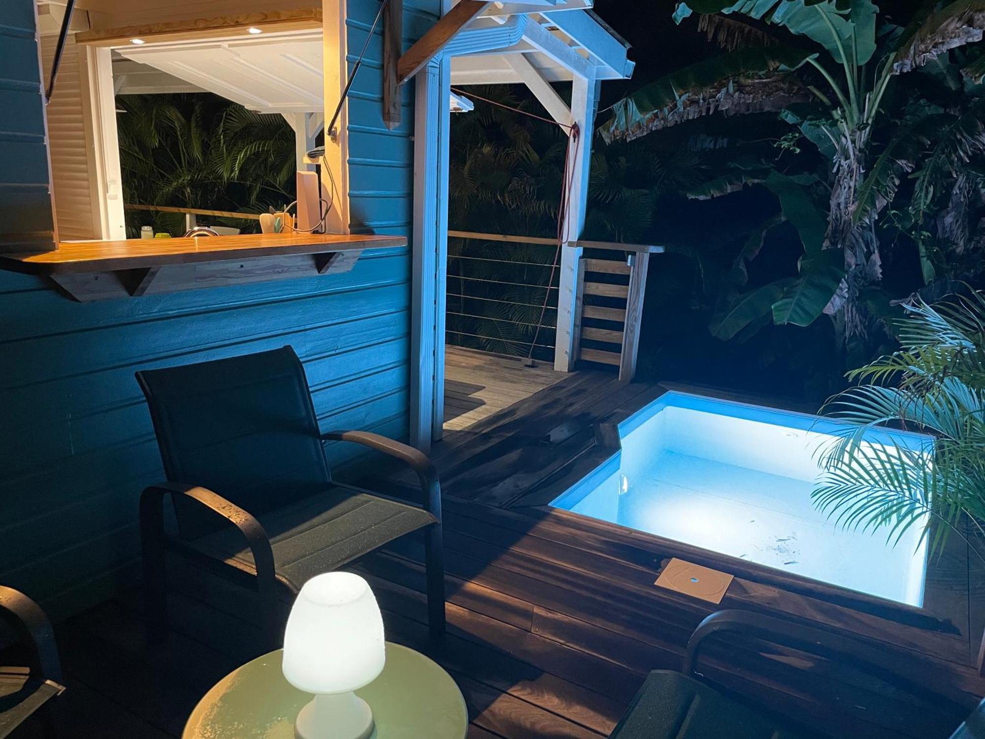 Tres Joli Bungalow Et Sa Petite Piscine Privee Riviere-Salee Exterior photo